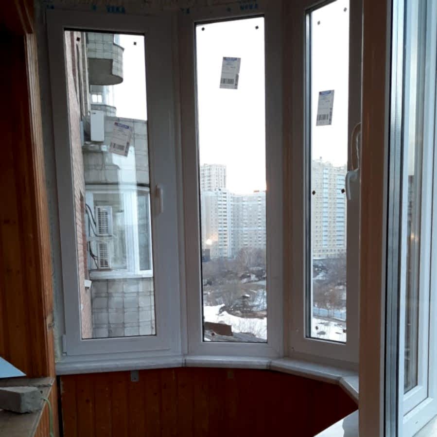 Пример работ по остеклению балконов и лоджий в Алматы